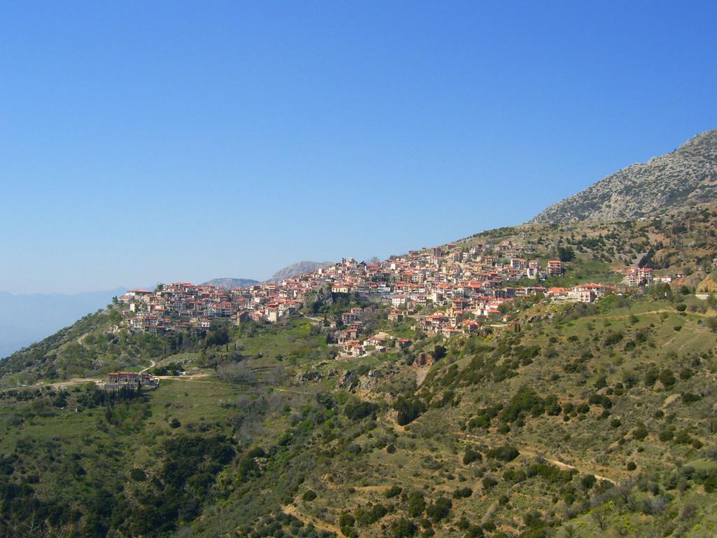 Kelari Studios Ámfissa Exterior foto