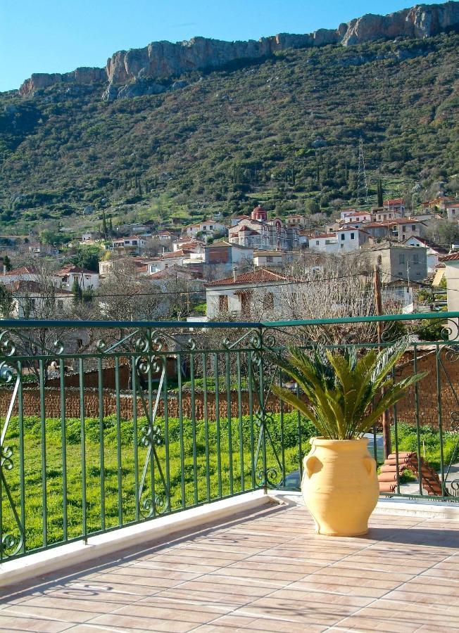 Kelari Studios Ámfissa Exterior foto